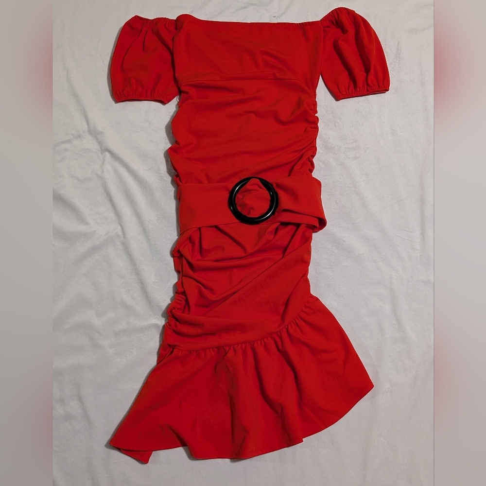 🐝VENUS Bold Red Fitted Ruffled Long Sleeve Dress with Belt Size Small